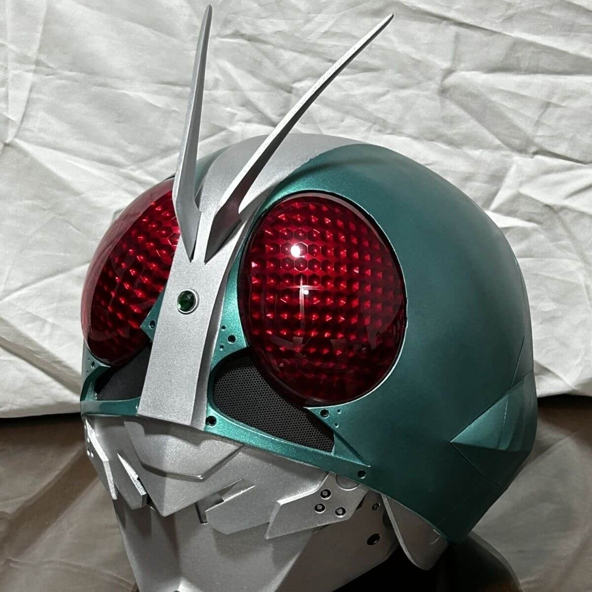 Kamen Rider Helmet Cosplay Wearable LED Resin Mask Head gear Takeshi H ...